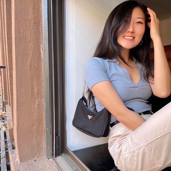 Meet your Posher, Jinny - Picture 1 of 1